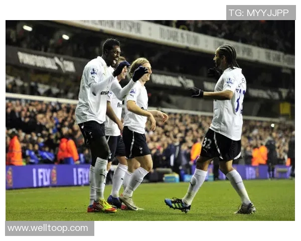 奥多贝尔精准传中特尔头球击中横梁险些破门