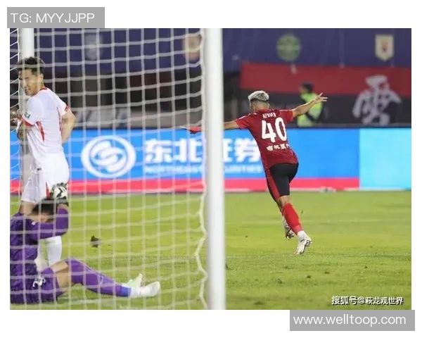 海港球员冯劲达成中国顶级联赛出场200场里程碑成为93年龄段第15位球员