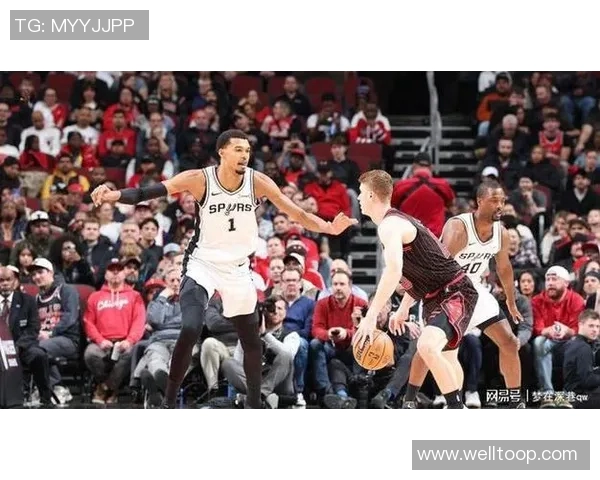 文班在移动中接球威胁显著马刺应加强战术调整以提升进攻效率