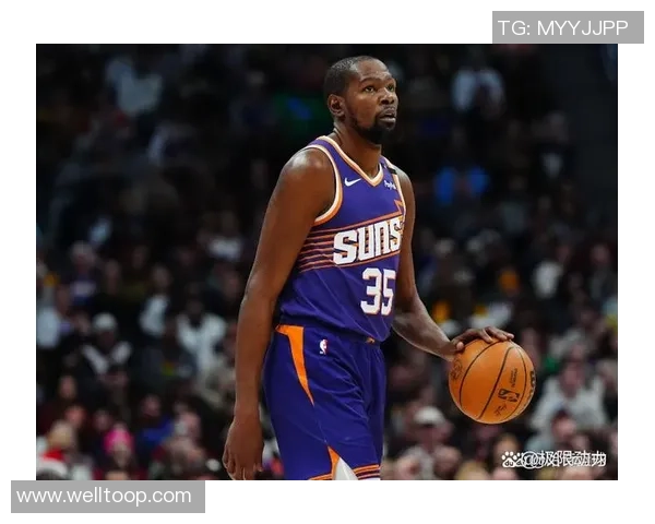 杜兰特半场表现稳定得分10分三分球未能命中展现全能能力