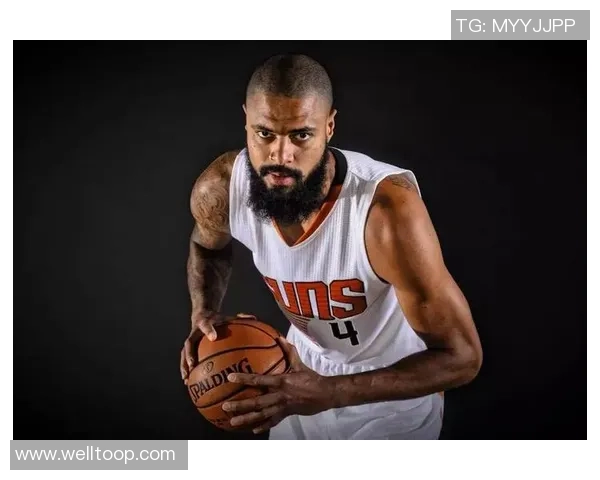 泰森承认未达最佳状态并称赞球队末节沟通配合出色