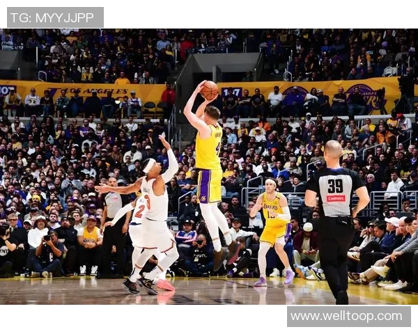 湖人队宣布召回克内克特与阿杜蒂耶罗加强阵容深度