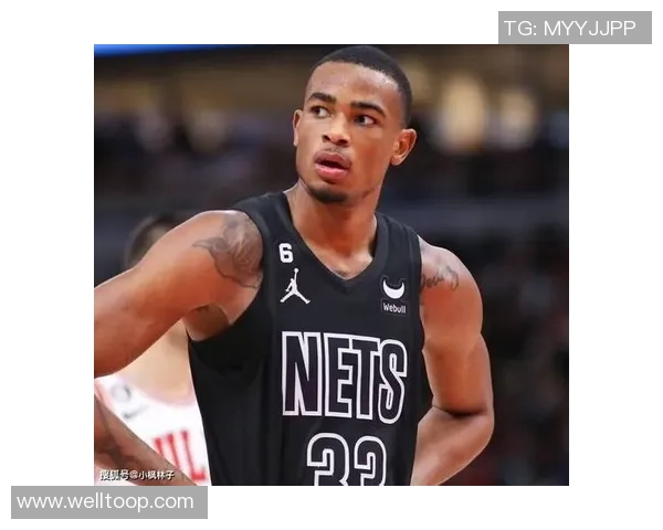 克拉克斯顿内线表现抢眼15分钟内高效拿下11分并抢8篮板 克拉克斯顿内线表现抢眼15分钟内高效拿下11分并抢8篮板