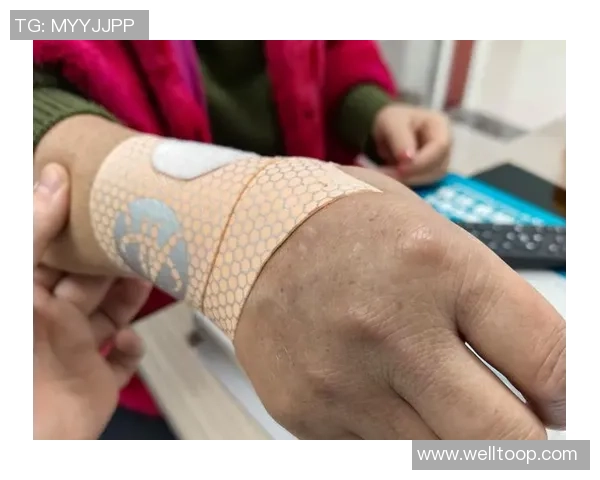 梅尔顿因旧伤复发赛后冰敷右手预计几天后恢复正常状态 梅尔顿因旧伤复发赛后冰敷右手预计几天后恢复正常状态