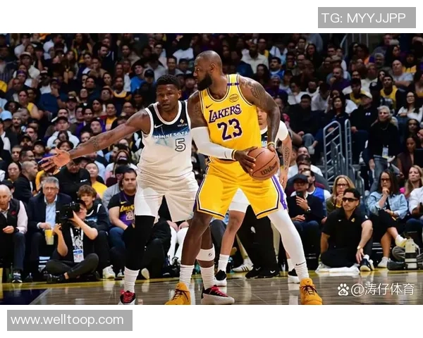 湖人队赛季至今仅有八村塁拉拉维亚和范德彪三人全勤出战九场比赛