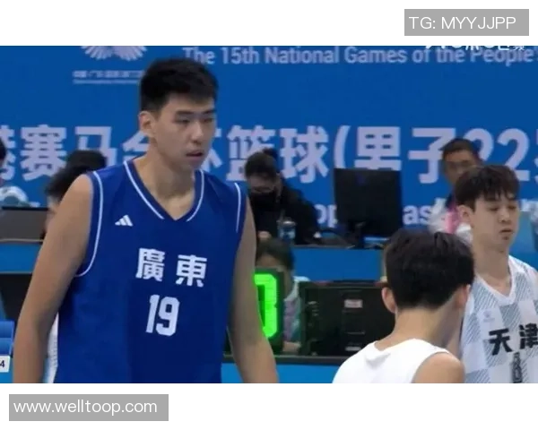 广东全运男篮U22组别夺冠于米提替补席激动落泪感动全场