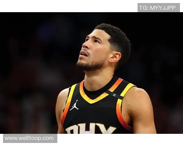 杰伦格林赛前积极热身投篮训练中展现笑容复出在望 杰伦格林赛前积极热身投篮训练中展现笑容复出在望