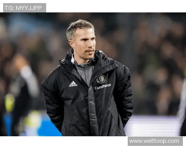 范佩西坚决不辞职回应球队落后埃因霍温17分管理层态度需进一步沟通 范佩西坚决不辞职回应球队落后埃因霍温17分管理层态度需进一步沟通