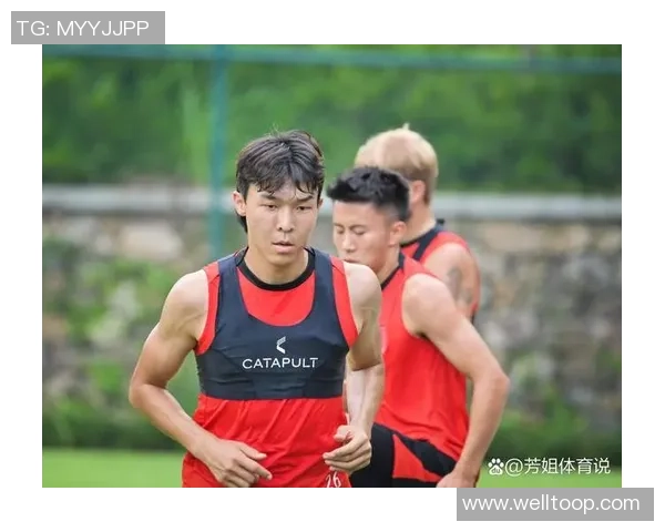 蓉城足球面临体系重建新教练如何应对三中卫挑战